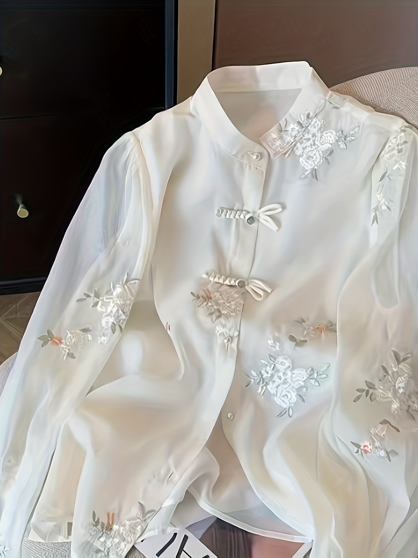Women's Chinese-Style Embellished Blouse - Retro Mandarin Collar Long Sleeve Shirt with Floral & /Bow/UNIQ-like Emblem Embroidery, Semi-Sheer Round Neck Top for Qipao Cheongsam, Wedding Guest & Cultural Events (Machine Washable
